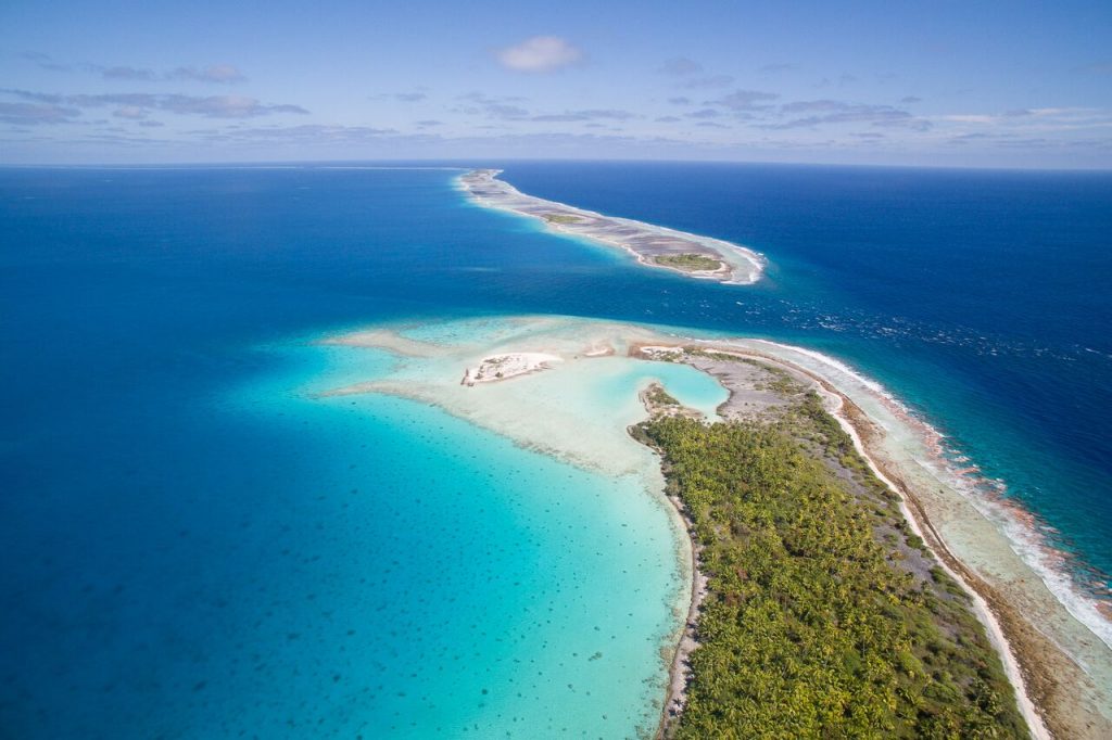 Art Sbarsky Tahiti arieal sea
